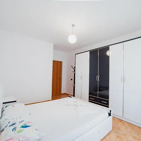 Apartament Ajla *